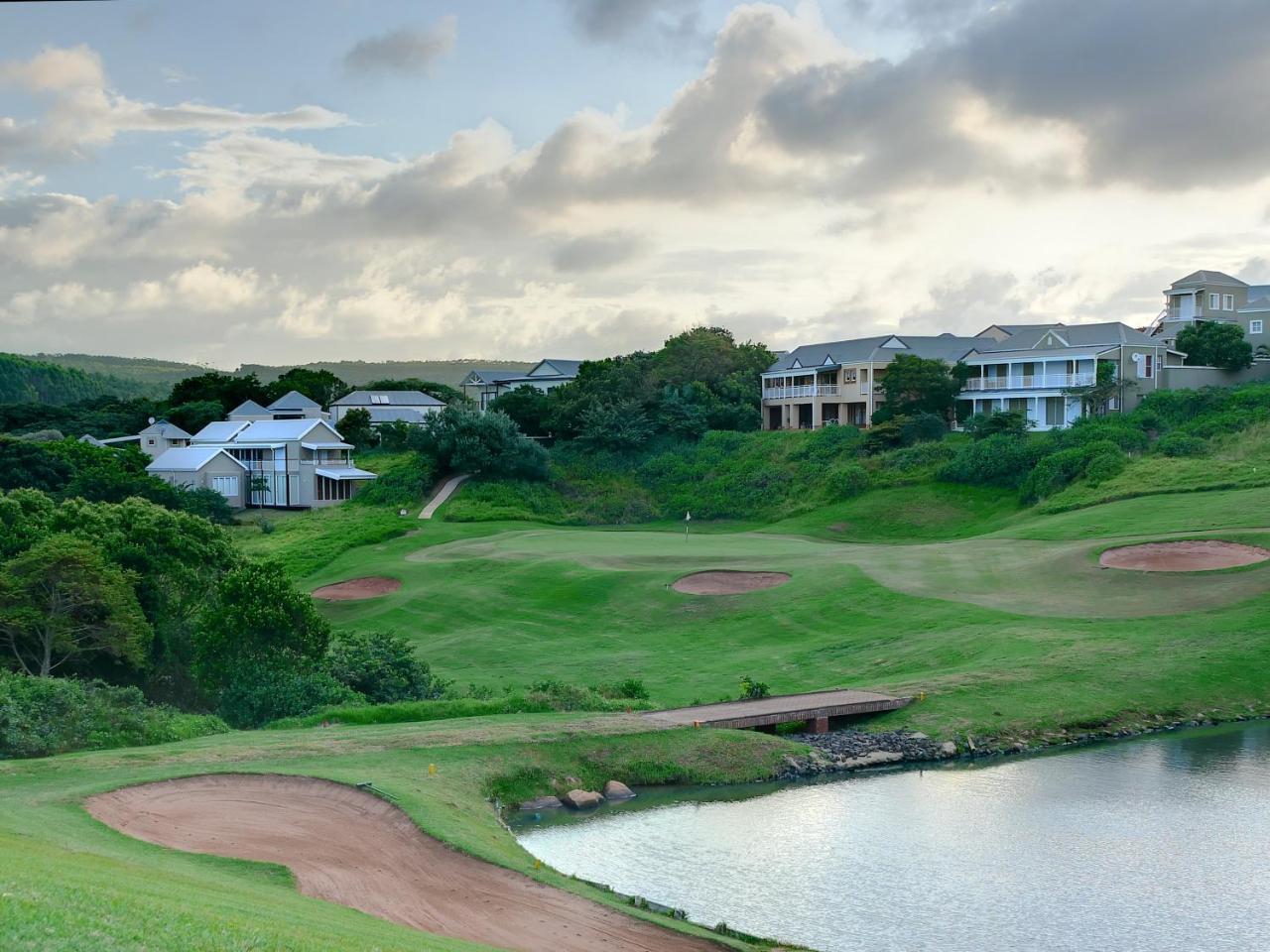 Apartments On The Eighteenth At Prince'S Grant Golf Estate Blythedale Beach Екстер'єр фото