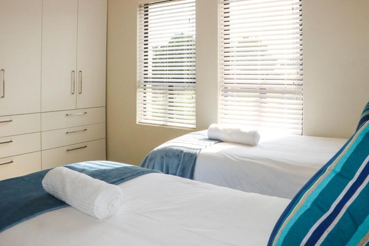 Apartments On The Eighteenth At Prince'S Grant Golf Estate Blythedale Beach Екстер'єр фото